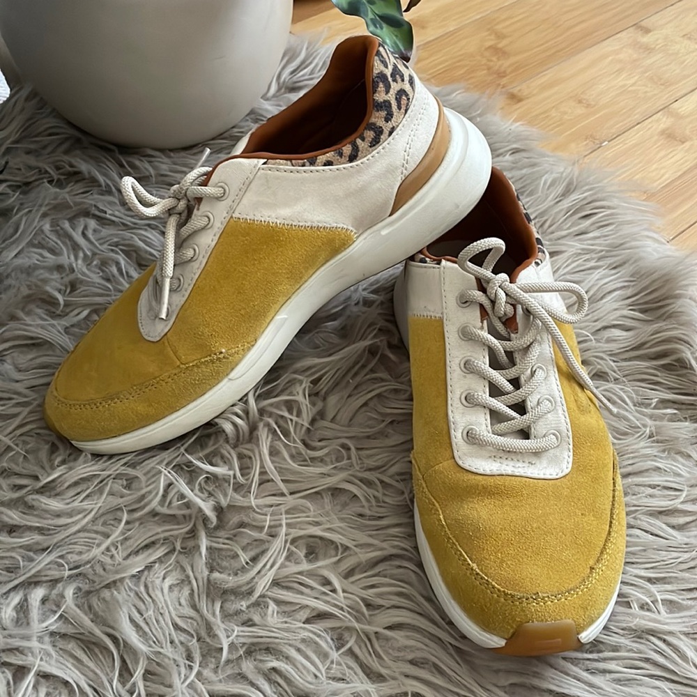 Toms women’s Arroyo Yellow And Leopard Sneakers 7.5